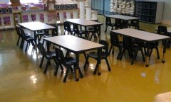 贵州遵义北师大新标准实验幼儿园地板