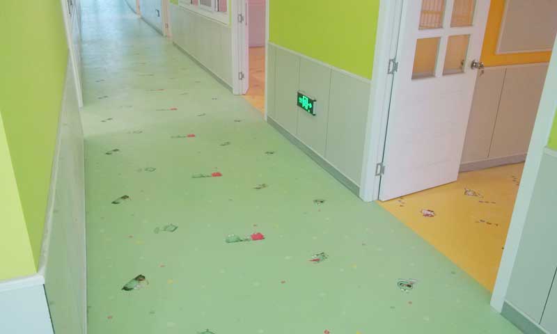 天津西青区双语幼儿园地板案例 天津西青区莱茵阳光双语幼儿园地板